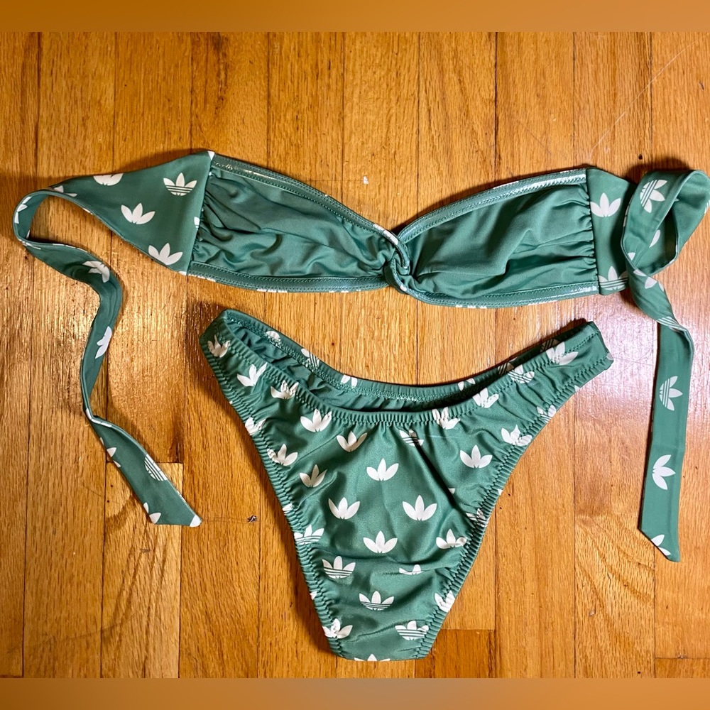 adidas Monogram Bikini Top & Bottoms Women’s Size 4 NWOT - Picture 6 of 6